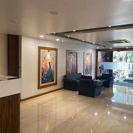 Hotel Eleven Heights Bhopál Kültér fotó