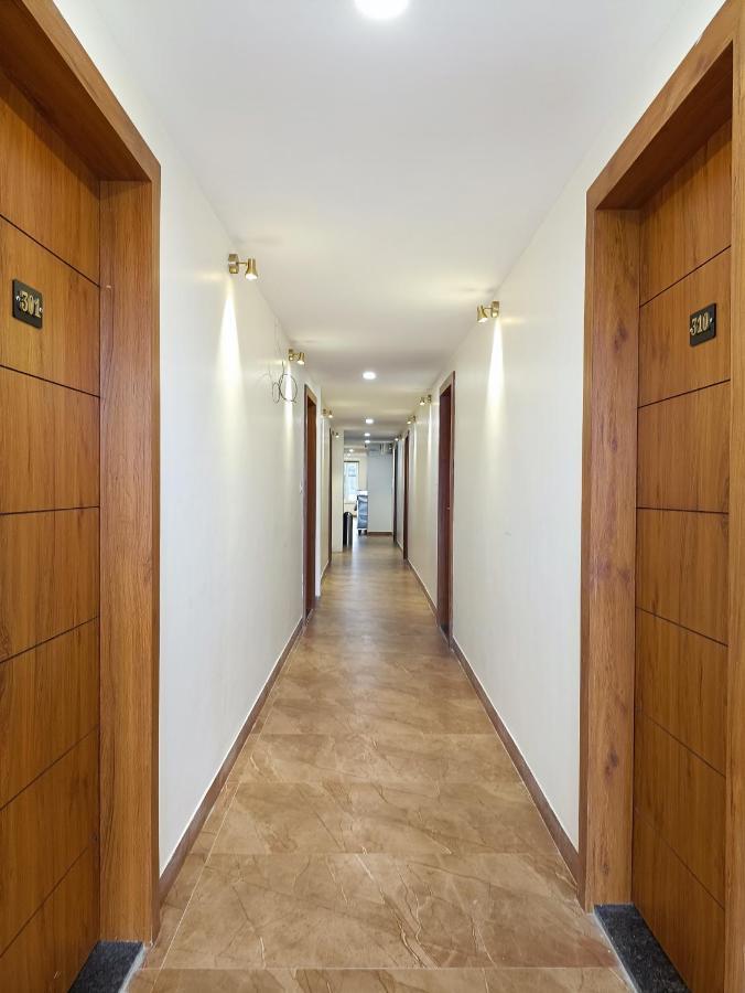 Hotel Eleven Heights Bhopál Kültér fotó